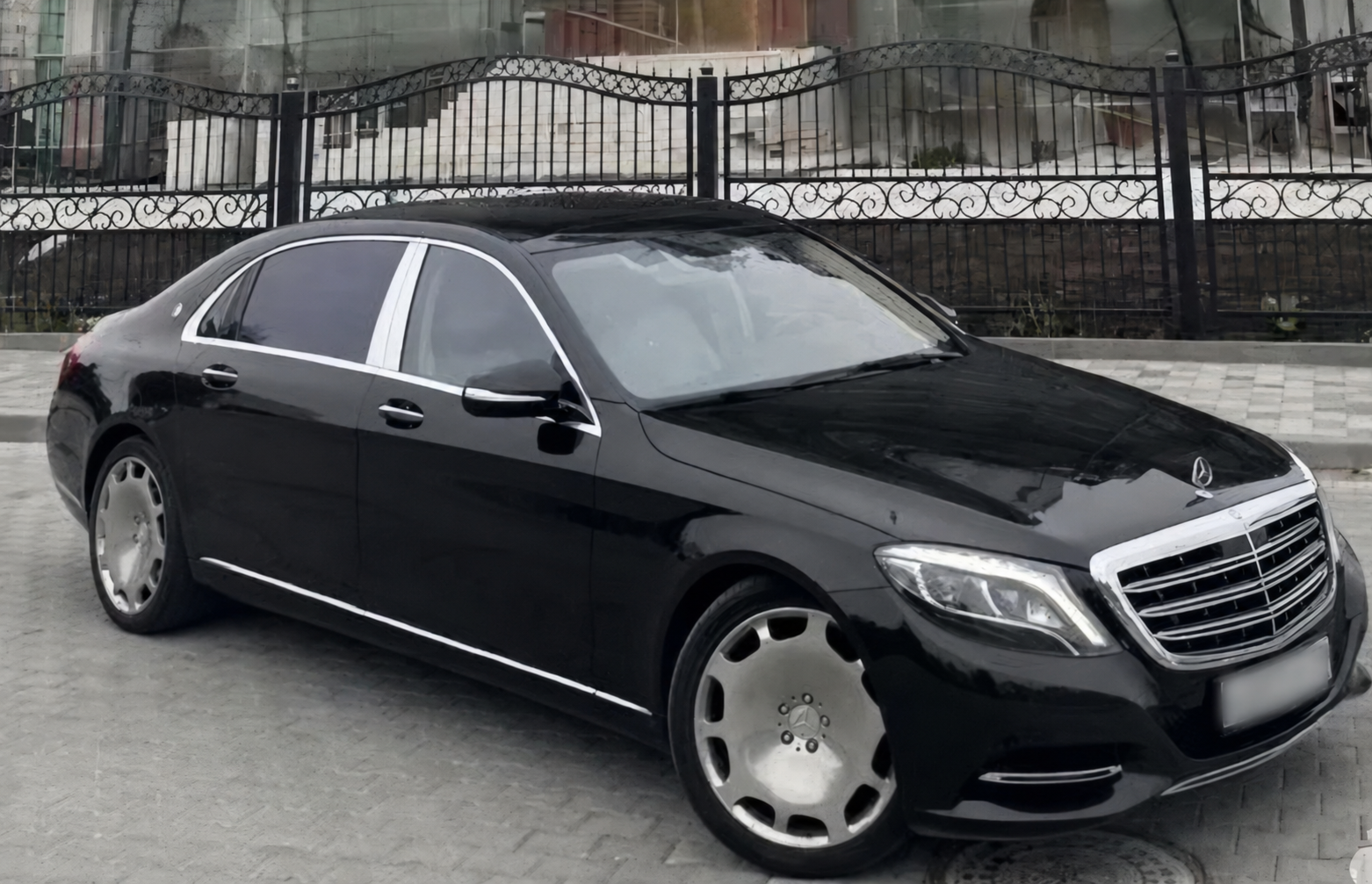 Mercedes-Maybach S 500 — экскурсии Калининград